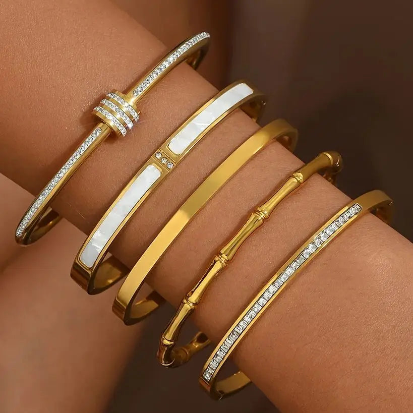 Lucky Clover Bangle